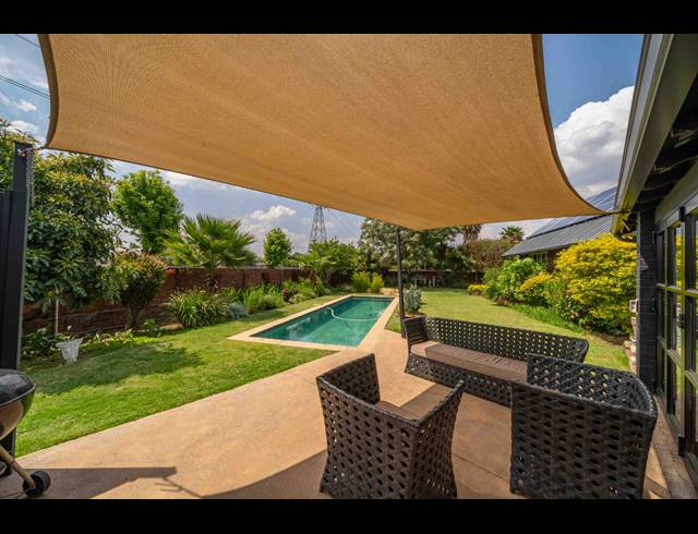 4 BEDROOM HOUSE FOR SALE IN PARKDENE